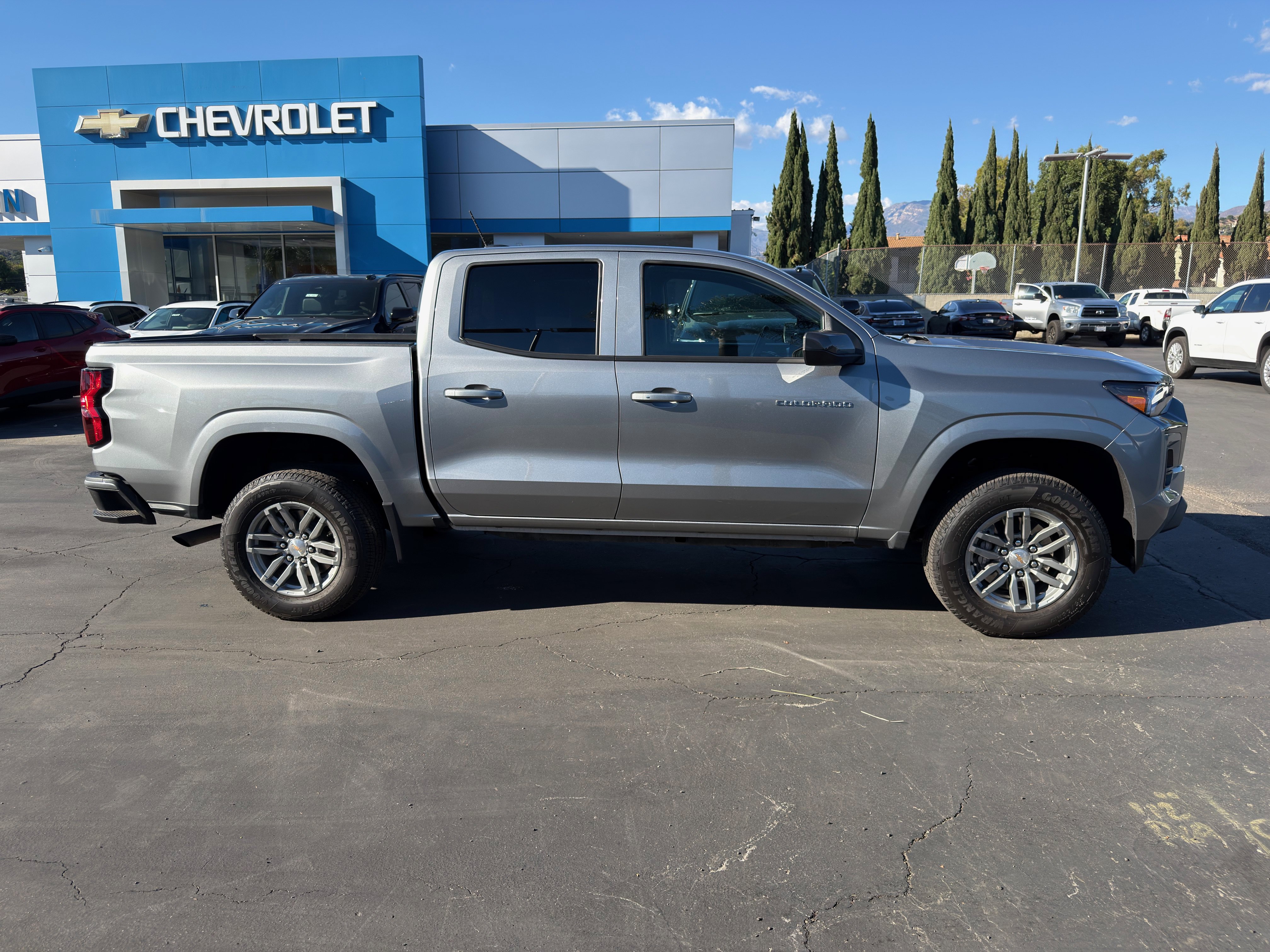 Used 2026 Chevrolet Colorado LT RWD image 9
