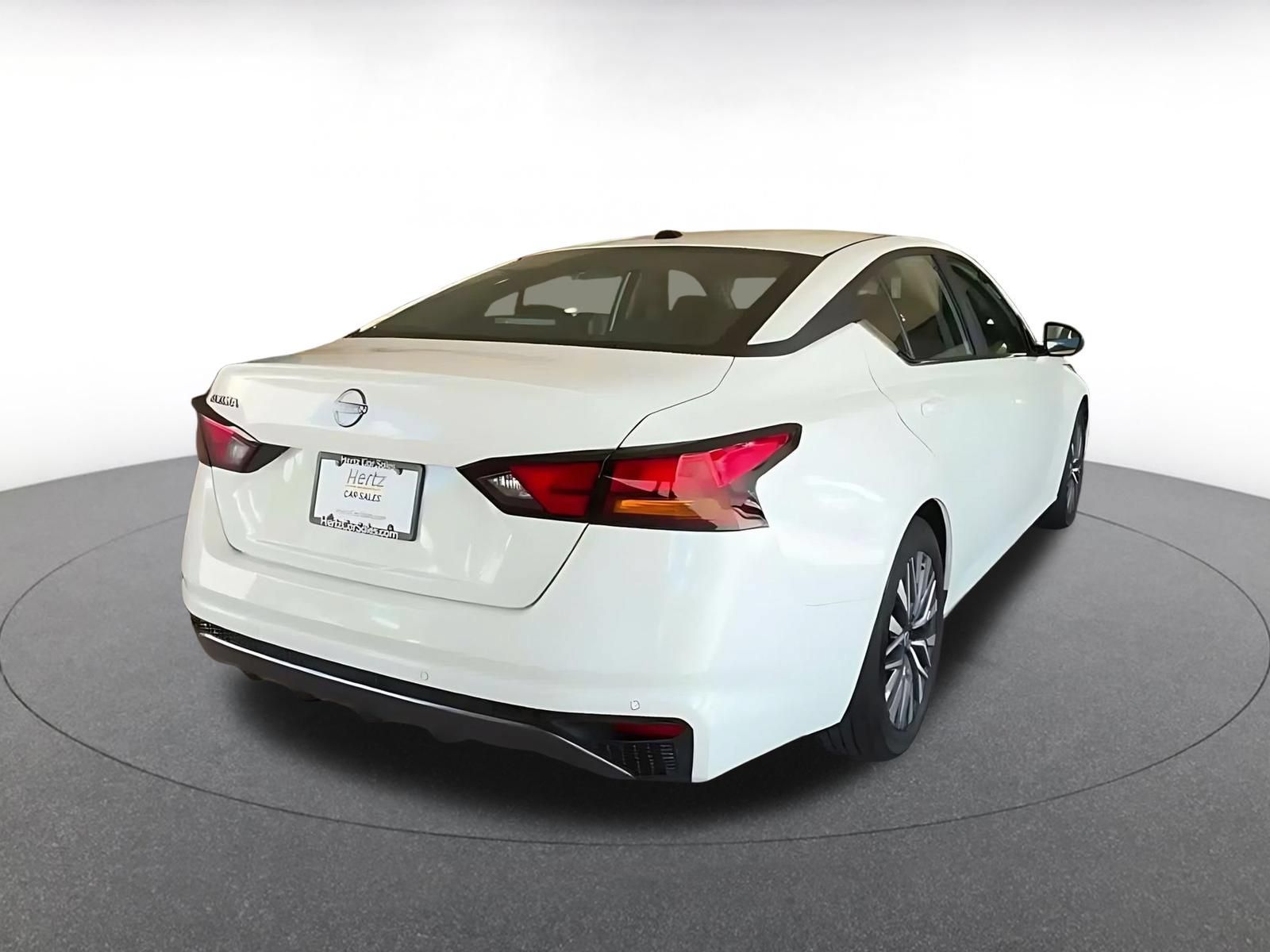 Used 2026 Nissan Altima 2.5 SV FWD image 13