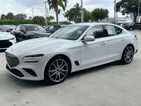 Used 2023 Genesis G70 2.0T RWD image 3