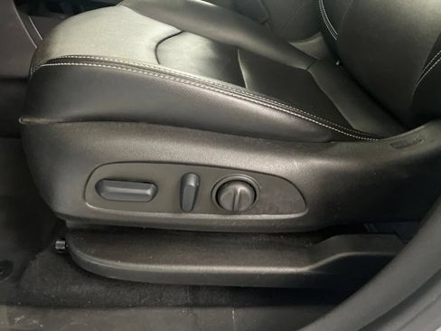 Used 2023 GMC Terrain SLT AWD/4WD image 58
