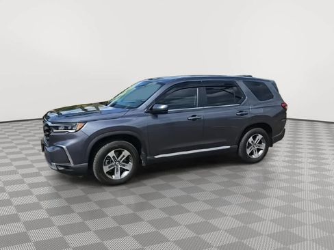 Used 2024 Honda Pilot EX-L image 4