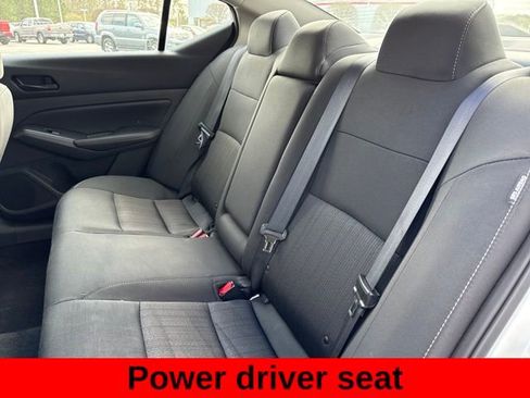 Used 2025 Nissan Altima 2.5 SV image 17