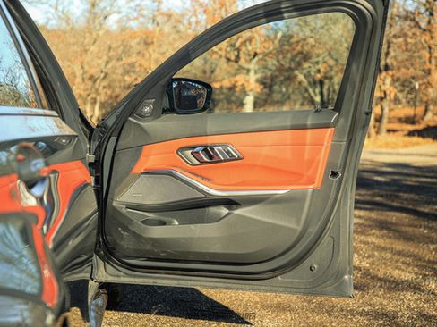 Used 2023 BMW M3 Competition w/ M Carbon Exterior Package image 30