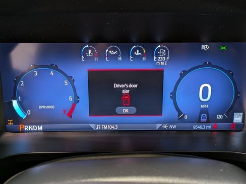 Used 2024 Ford F150 Platinum w/ Equipment Group 703A Plus image 15