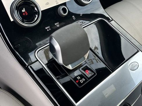 Used 2023 Land Rover Range Rover Velar R-Dynamic S image 37