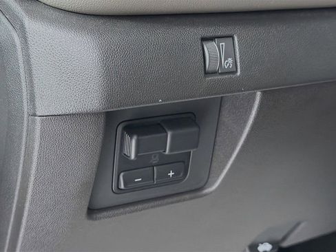 Used 2023 Chevrolet Colorado ZR2 w/ ZR2 Convenience Package III image 10