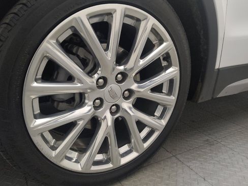 Used 2021 Cadillac XT4 Premium Luxury w/ Cold Weather Package FWD image 31