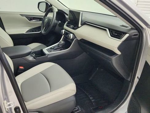Used 2024 Toyota RAV4 XLE Premium AWD/4WD image 22
