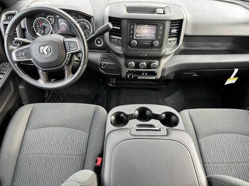 Used 2024 RAM 2500 Tradesman w/ Chrome Appearance Group image 19