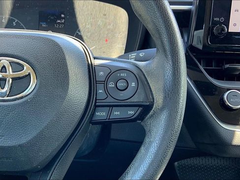 Used 2024 Toyota Corolla LE image 19