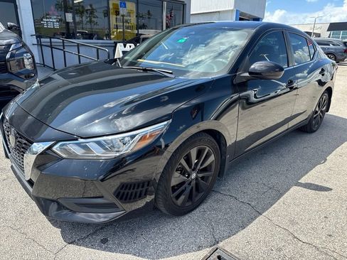 Used 2023 Nissan Sentra SV w/ SV Premium Package FWD image 2