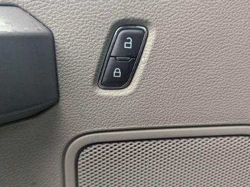 Used 2021 Ford F250 XLT w/ XLT Value Package AWD/4WD image 33