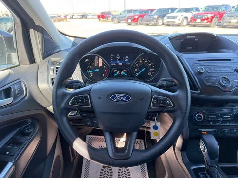 Used 2018 Ford Escape SE image 11