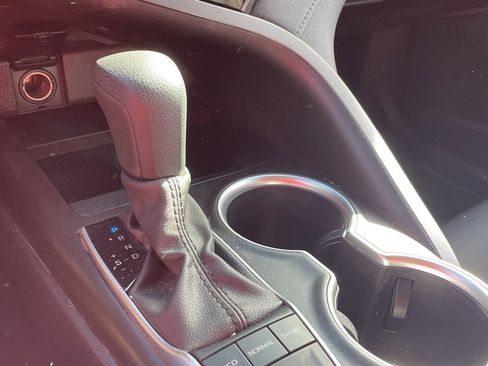 Used 2024 Toyota Camry LE image 5