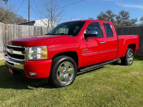 Used 2011 Chevrolet Silverado 1500 LT w/ Texas Edition image 30