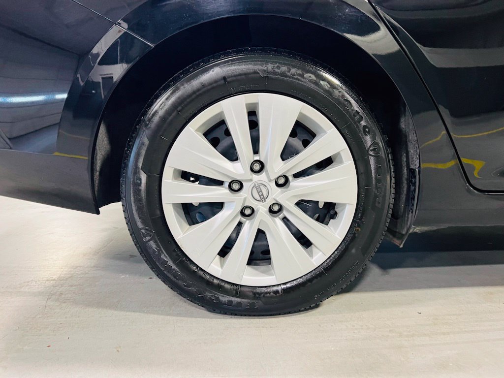 Used 2025 Nissan Sentra S FWD image 10