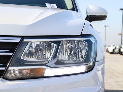 Used 2018 Volkswagen Tiguan SEL image 7