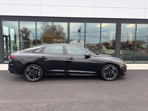 Used 2022 Kia K5 GT-Line image 2
