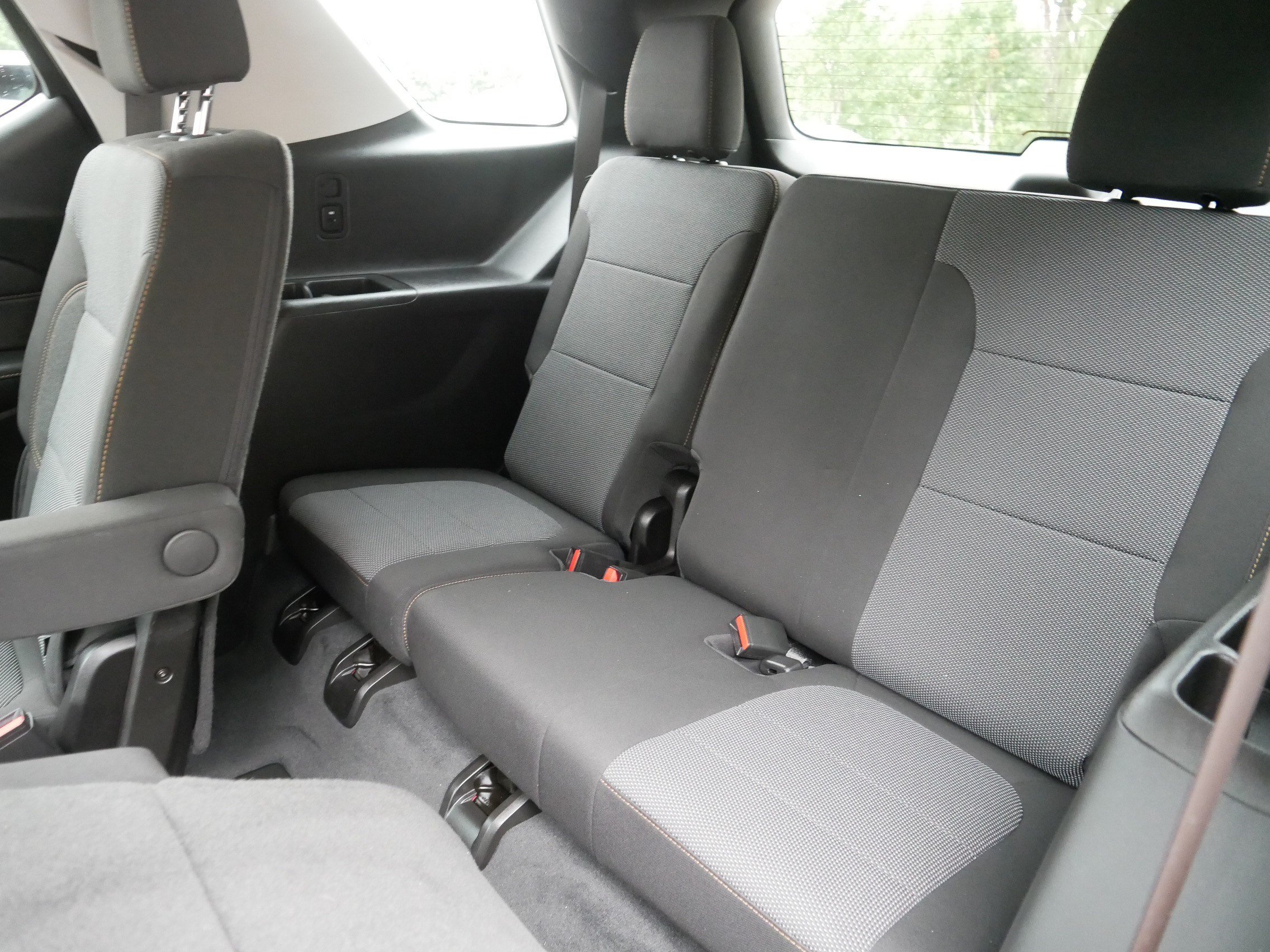 Used 2021 Chevrolet Traverse LT w/ LPO, Floor Liner Package AWD/4WD image 36