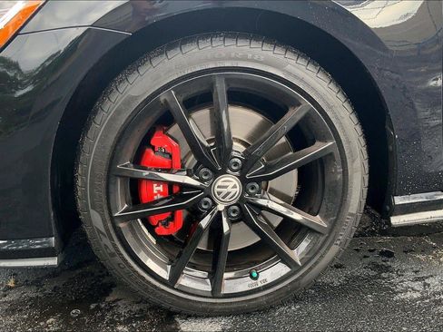 Used 2021 Volkswagen GTI S FWD image 8