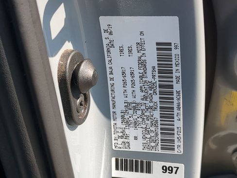 Used 2019 Toyota Tacoma TRD Sport image 64