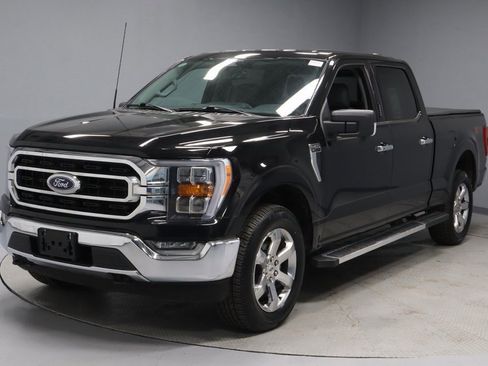 Certified 2023 Ford F150 XLT w/ Equipment Group 302A High image 7