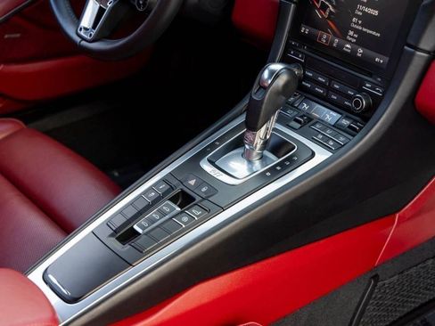 Used 2018 Porsche 911 Carrera S image 92