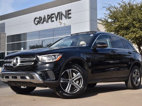 Used 2022 Mercedes-Benz GLC 300 image 1
