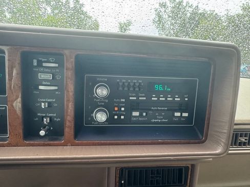 Used 1989 Cadillac Eldorado Coupe FWD image 20