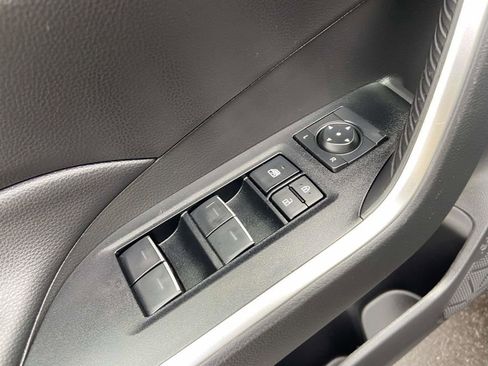 Used 2025 Toyota RAV4 XLE image 19