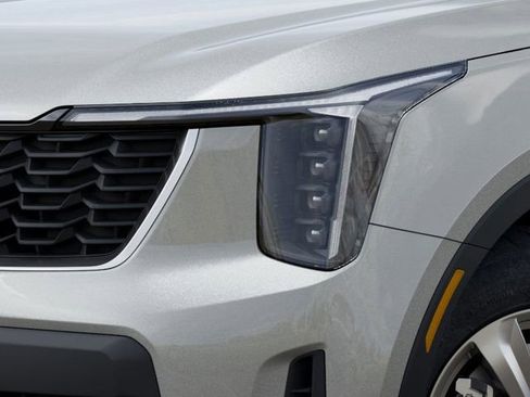 New 2026 Kia Sorento LX image 11