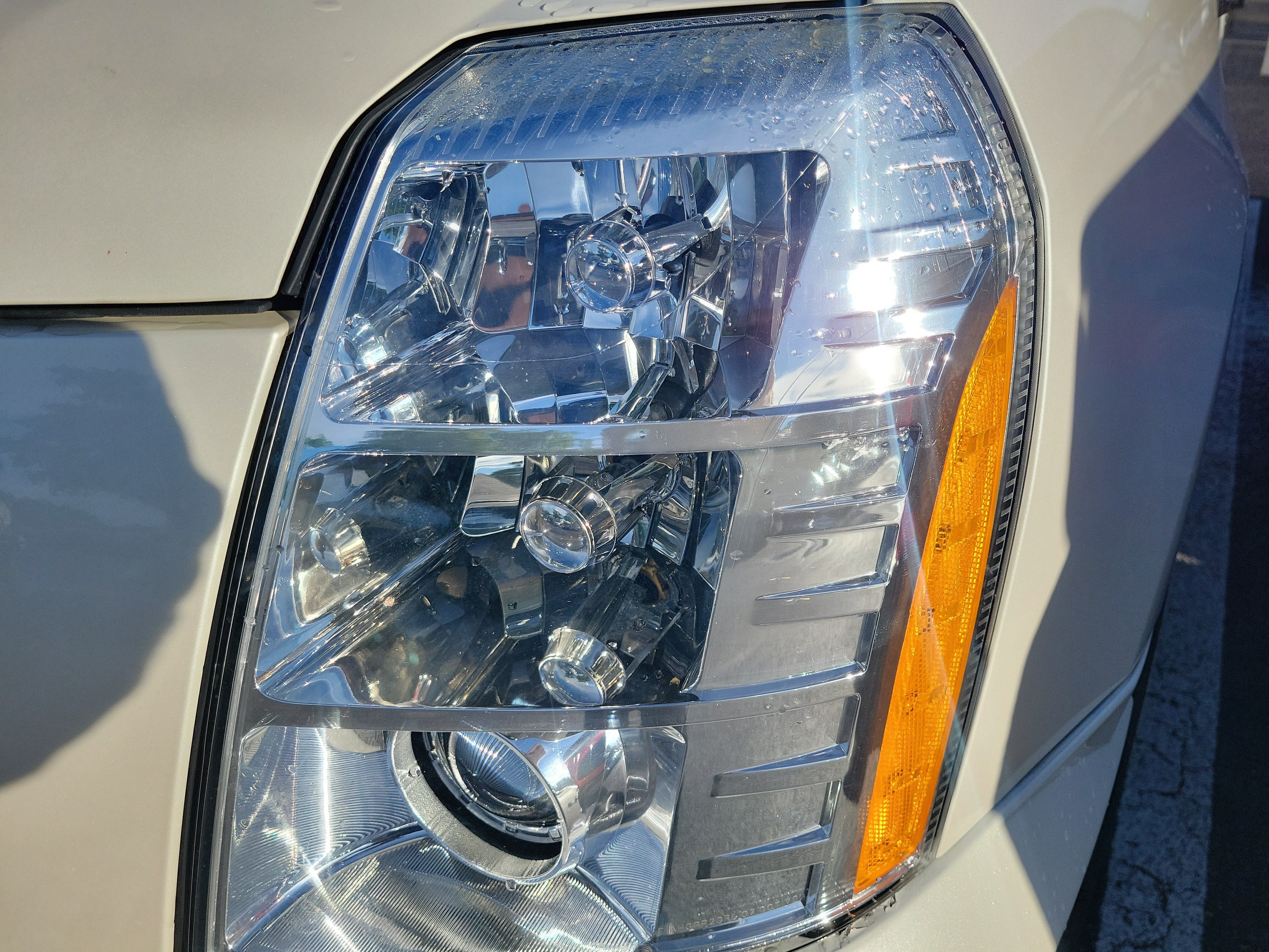 Used 2007 Cadillac Escalade AWD w/ Information Package image 5