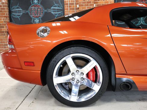 Used 2006 Dodge Viper SRT-10 RWD image 27