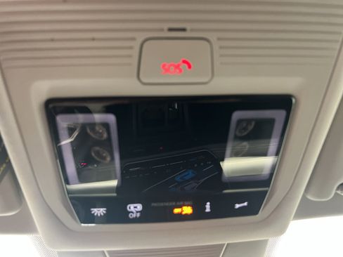 New 2025 Volkswagen Tiguan SE image 31