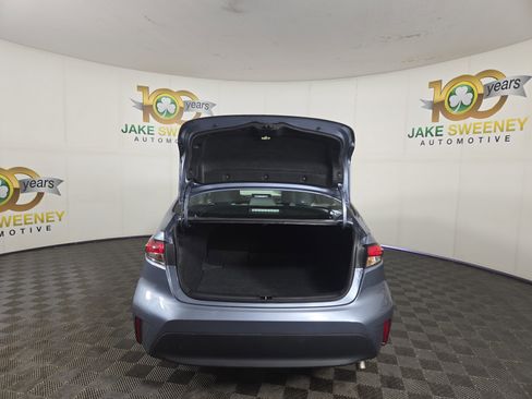 Used 2025 Toyota Corolla LE image 31