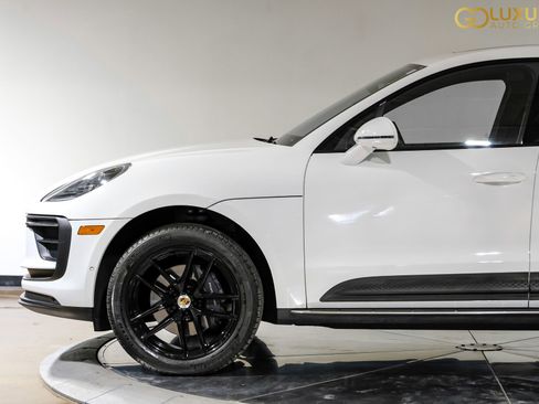 Used 2024 Porsche Macan image 14