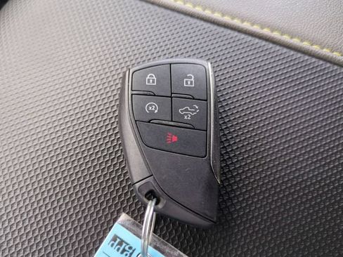 Used 2025 Chevrolet Silverado 2500 ZR2 AWD/4WD image 36