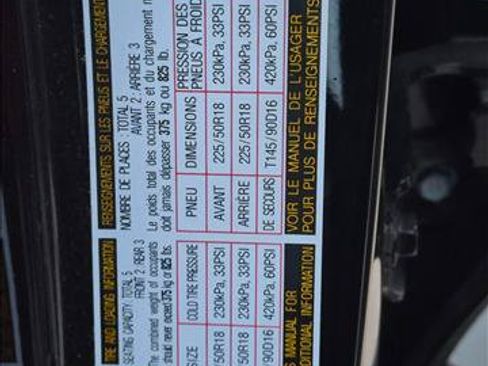 Used 2021 Toyota C-HR XLE FWD image 21