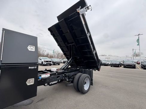 New 2026 Ford F550 XL image 14