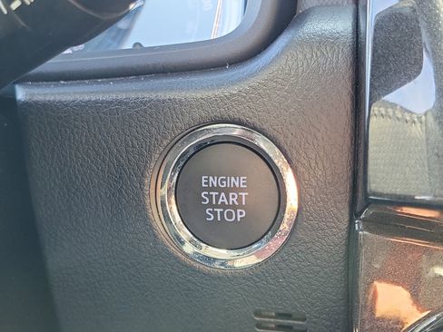 Used 2023 Toyota 4Runner TRD Off-Road Premium w/ Moonroof Package AWD/4WD image 28