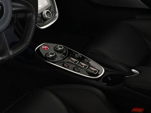 Used 2023 McLaren GT image 14