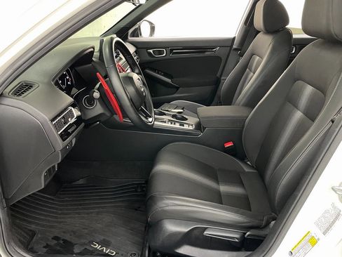 Used 2025 Honda Civic Sport image 8
