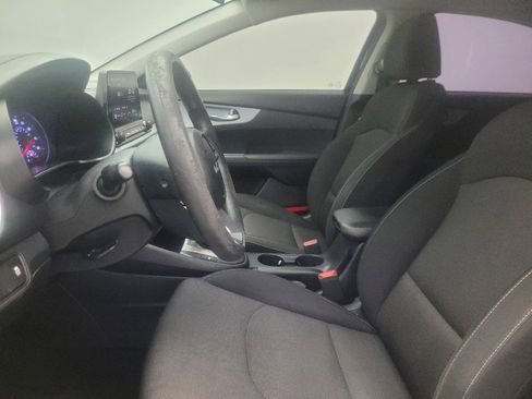 Used 2023 Kia Forte LXS w/ LXS Technology Package FWD image 17