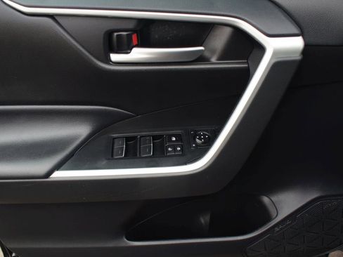 Used 2023 Toyota RAV4 XLE image 27