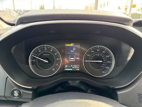 Used 2023 Subaru Impreza 2.0i Limited image 22