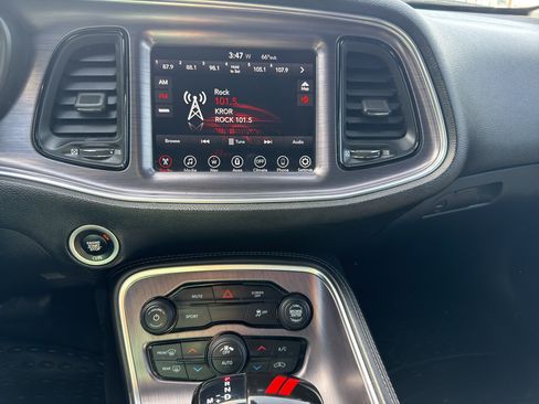 Used 2017 Dodge Challenger SXT w/ Sound Group image 15