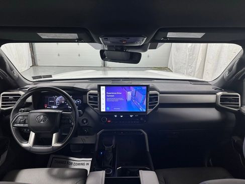 Used 2025 Toyota Tundra Limited image 44