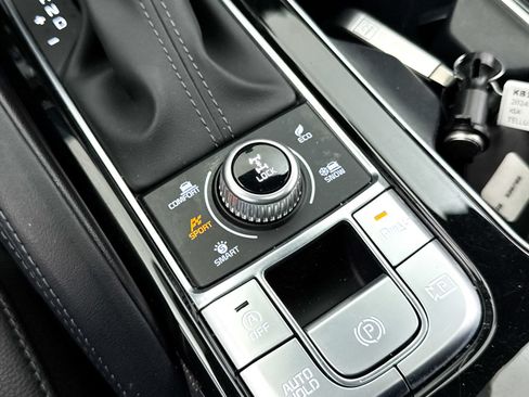 Used 2024 Kia Telluride SX X-Line AWD/4WD image 11