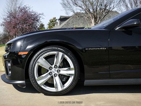 Used 2014 Chevrolet Camaro ZL1 image 4