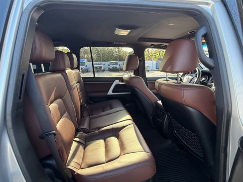 Used 2020 Toyota Land Cruiser AWD/4WD image 16